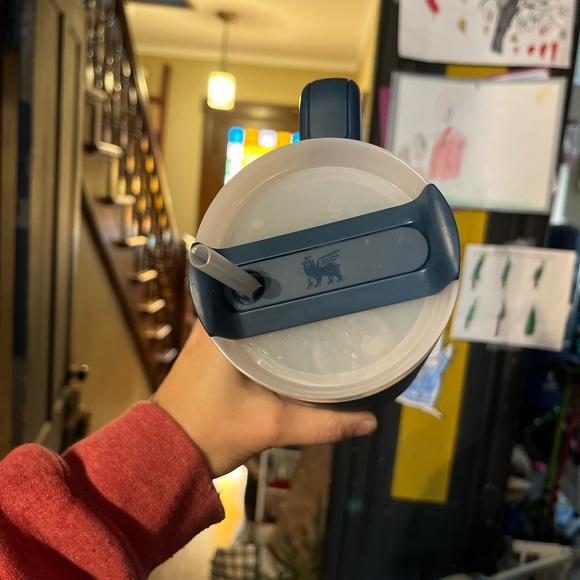 Stanley stainless steel tumbler - Picture 3 of 5